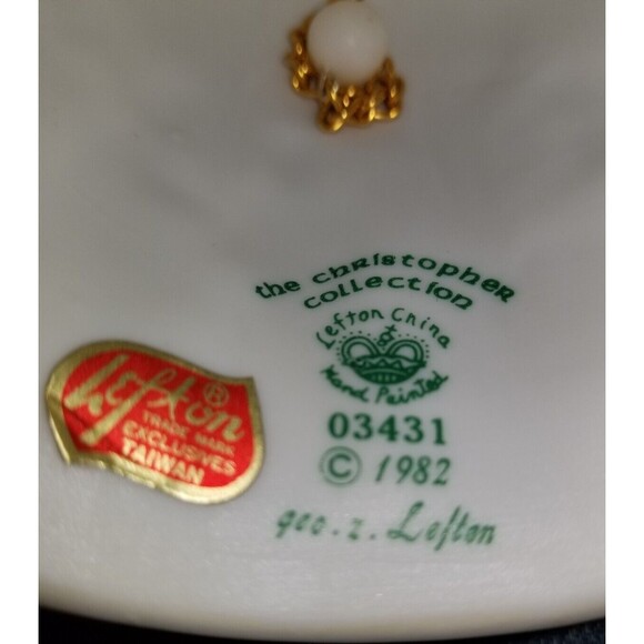 Vintage Christmas 1982 Lefton China Christopher Collection Nativity Bell - Picture 8 of 8